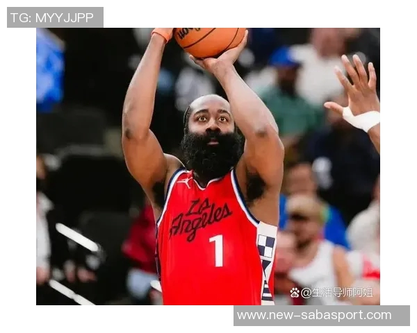 哈登全场表现亮眼贡献20分6板13助3断但7次失误影响球队节奏