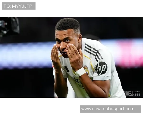 姆巴佩缺席比赛引发风波恩德里克替换阿森西奥后者愤怒摔球衣